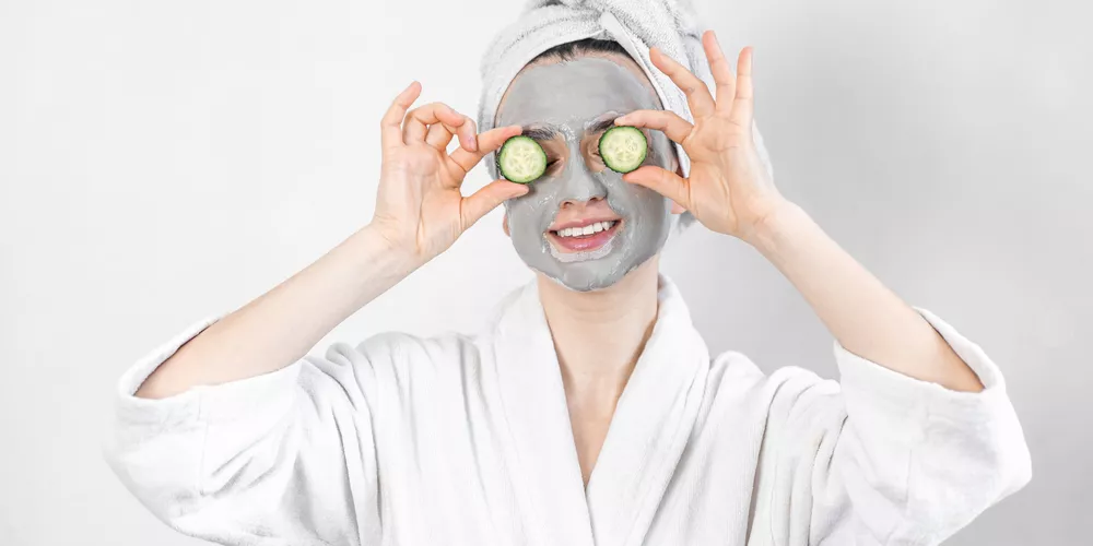 تنظيف البشرة وغلق المسام