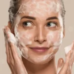 تنظيف البشرة بالغسول